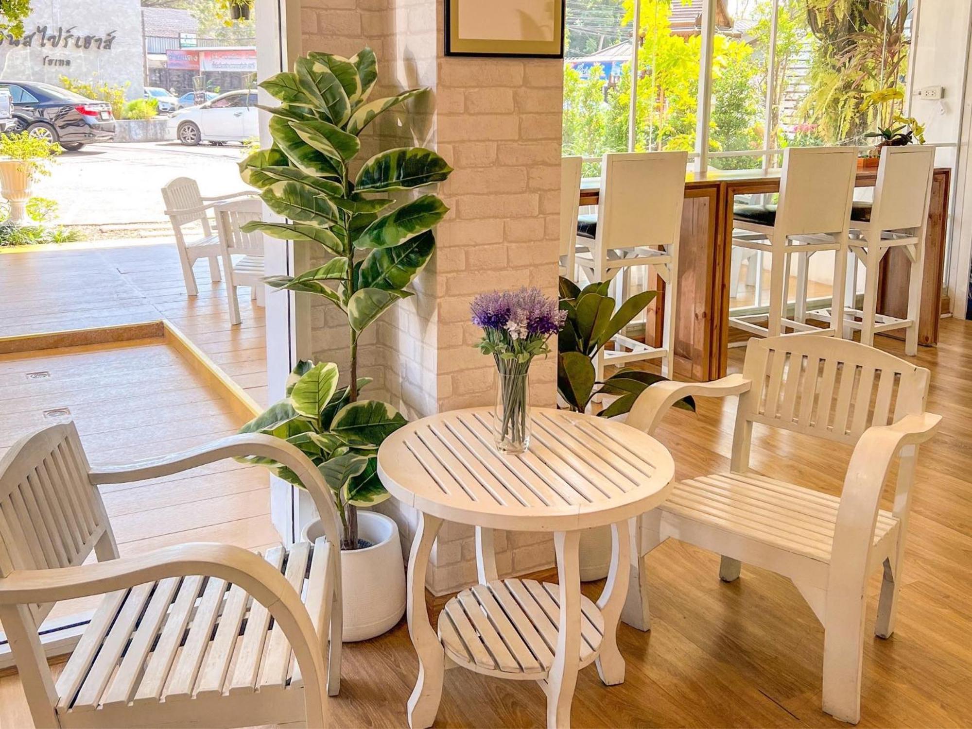 Inspire House Hotel Chiang Mai Exterior photo