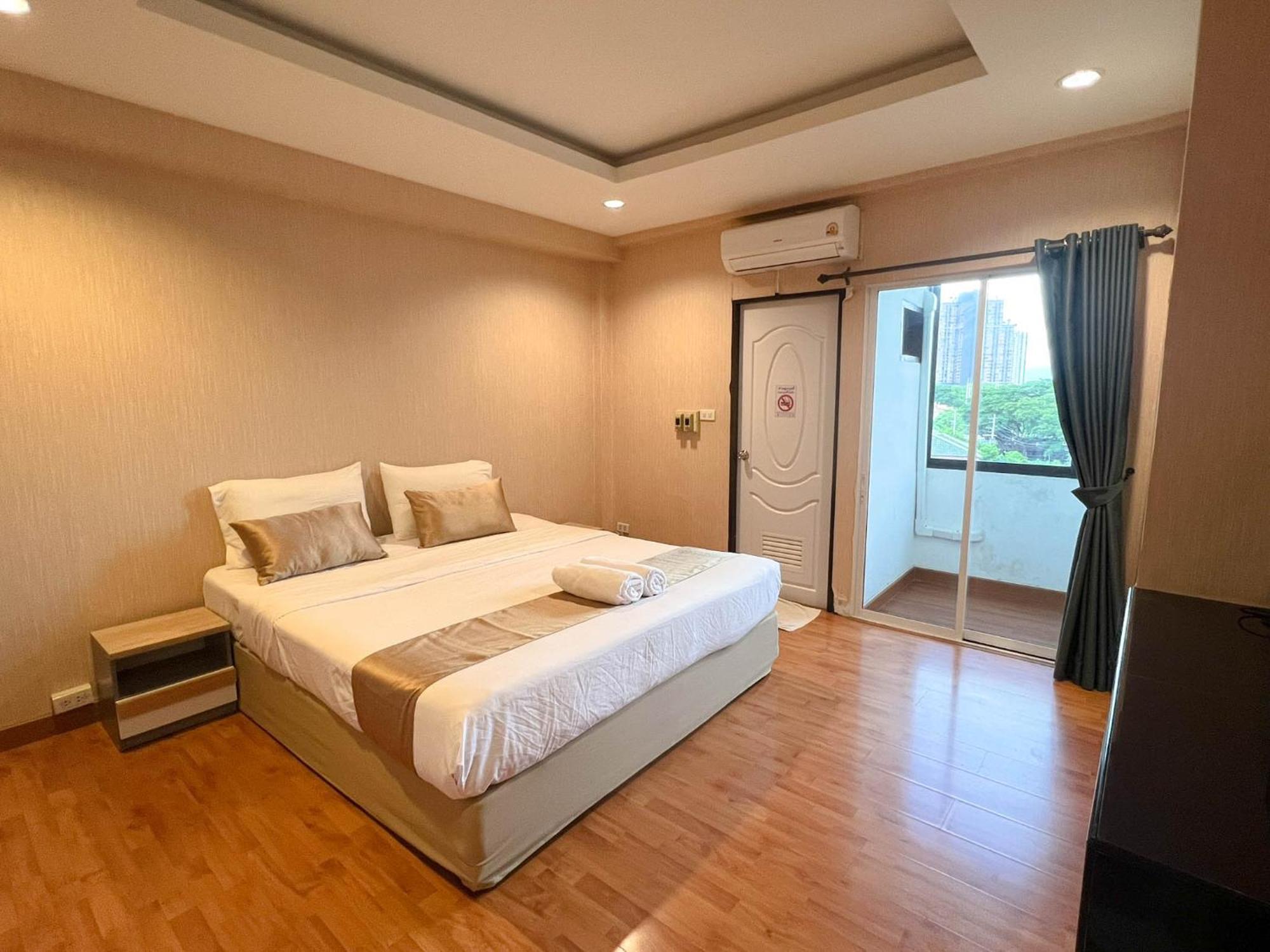Inspire House Hotel Chiang Mai Exterior photo