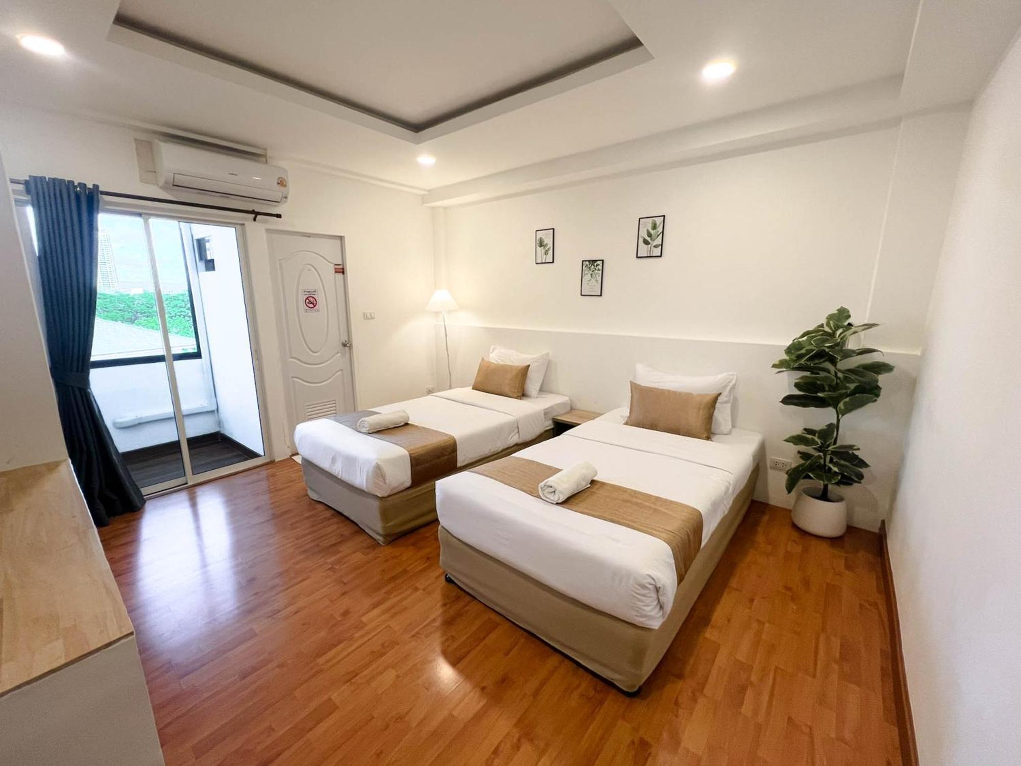 Inspire House Hotel Chiang Mai Exterior photo